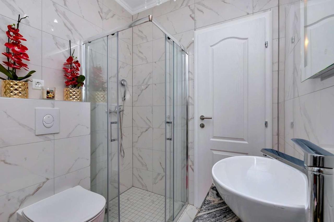 Luxurious Apartment Nino Makarska Exterior foto
